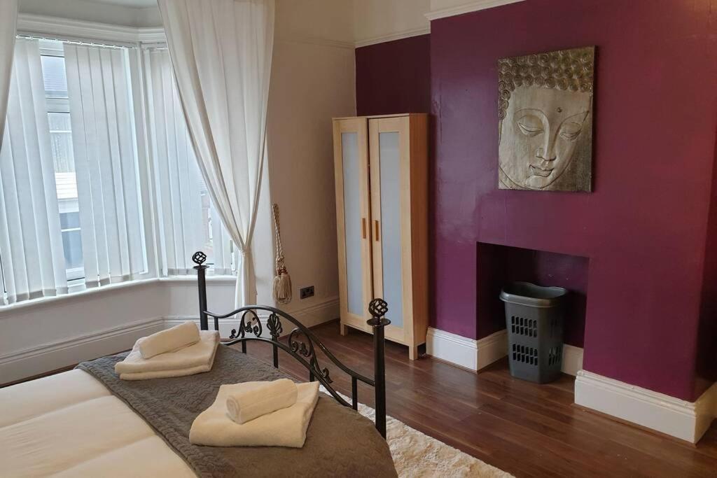 South Shield'S Hidden Gem Garnet 3 Bedroom Apartment Sleeps 6 Guests サウス・シールズ エクステリア 写真