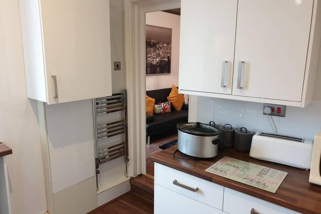 South Shield'S Hidden Gem Garnet 3 Bedroom Apartment Sleeps 6 Guests サウス・シールズ エクステリア 写真